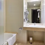 فندق Nh Eixample 3*