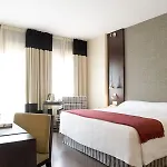 Nh Eixample Отель