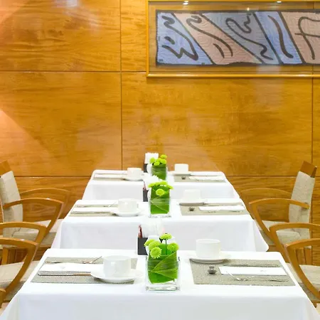 Nh Eixample Otel 3*