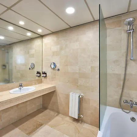 Nh Eixample Otel