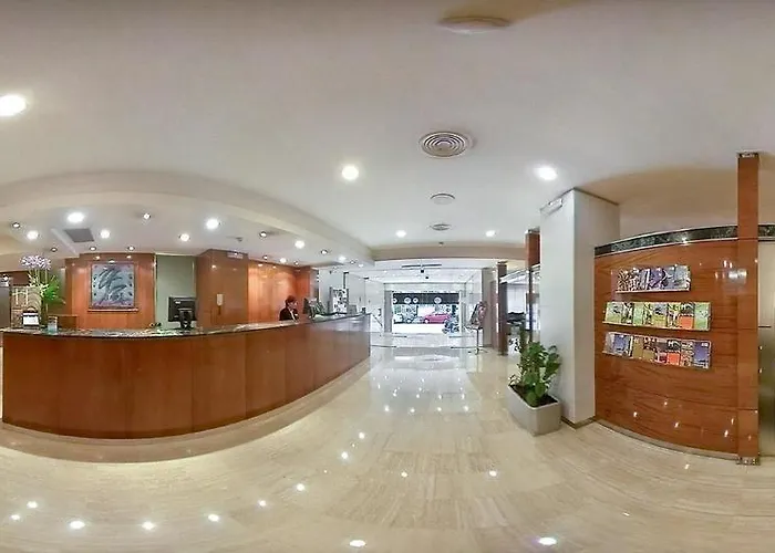 巴塞罗那埃克萨潘区nh酒店 酒店 3*