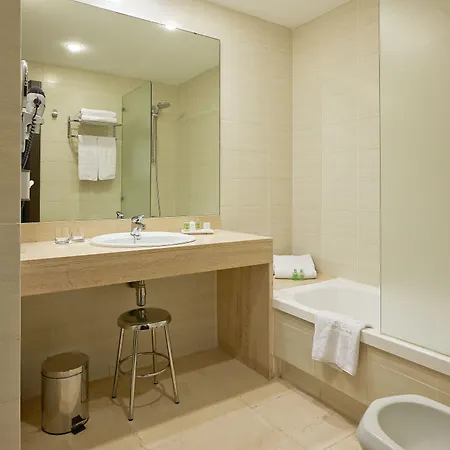 ホテル Nh アシャンプラ バルセロナ