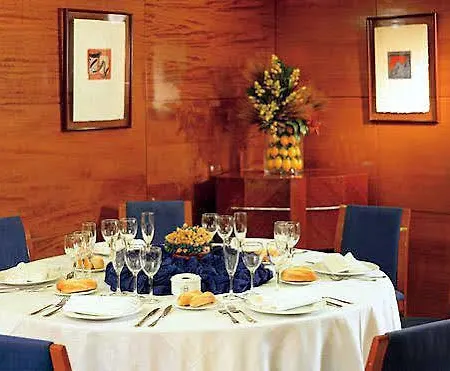 فندق Nh Eixample 3*