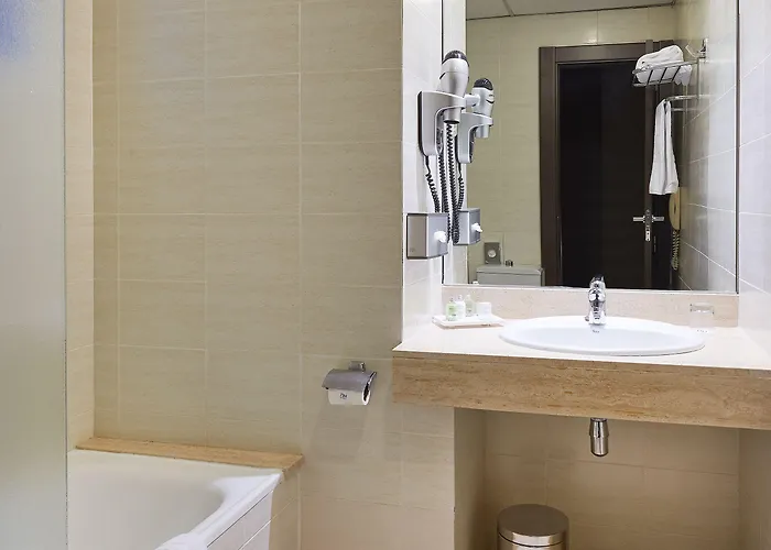 Hotel Nh Eixample 3*