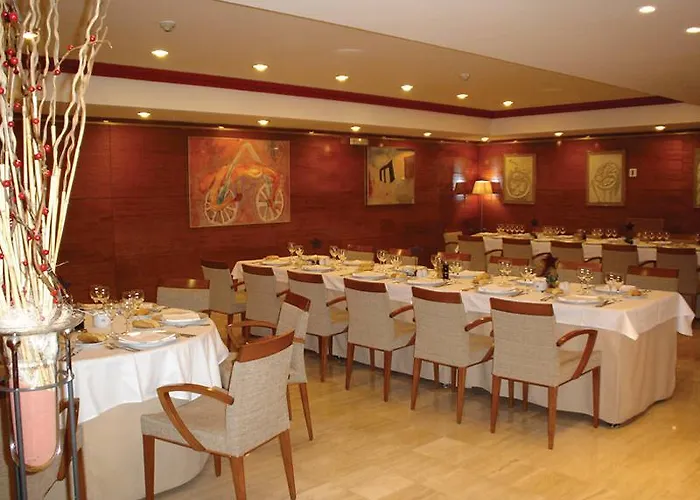 Nh Eixample Hotel 3*